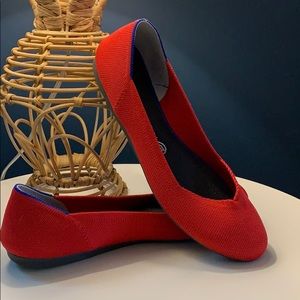 Size 10 (almost) NEW Rothy’s flats